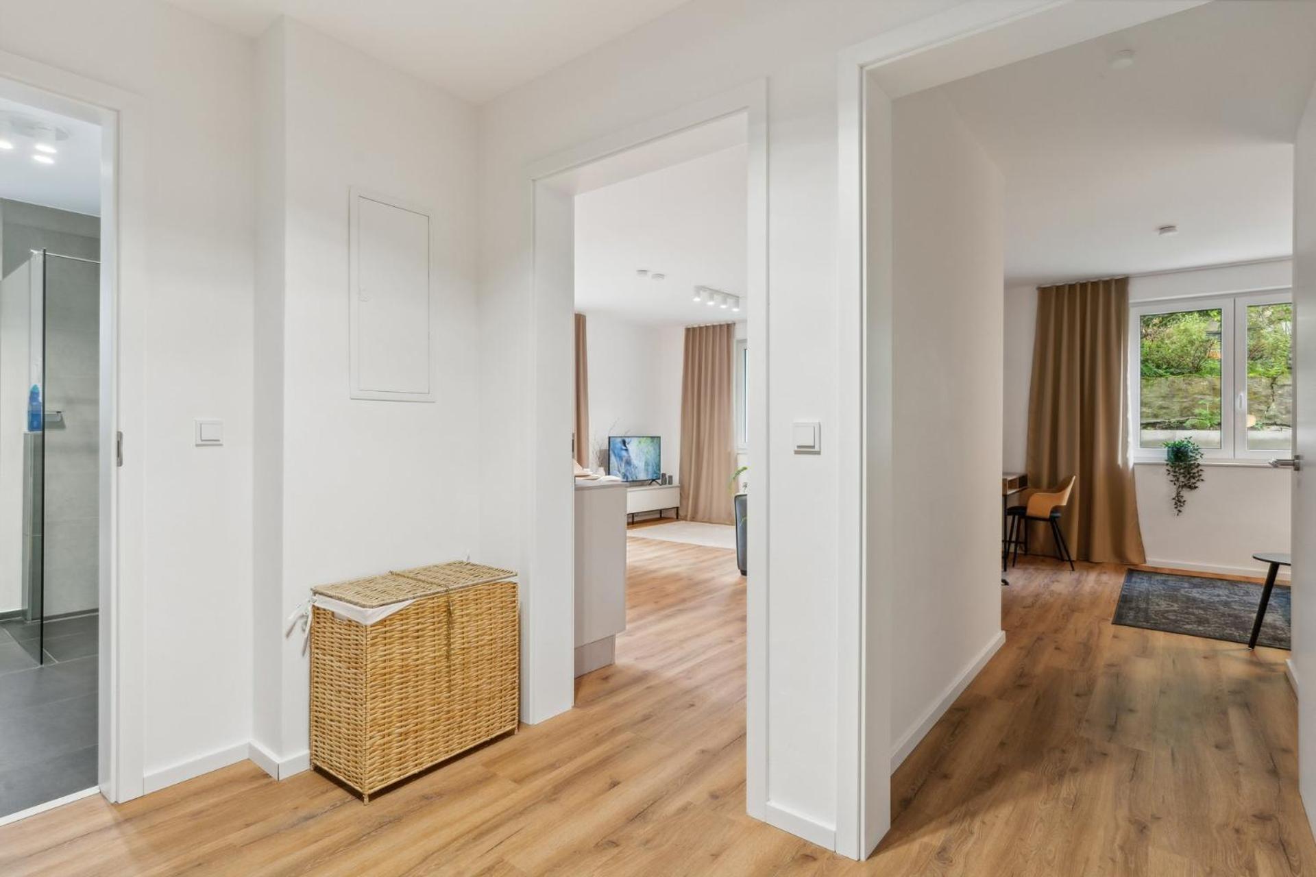 Zwei Apartments Fuer Bis Zu 8 Personen Zentral, Modern, Mit Terrasse & Balkon Bielefeld Exterior foto