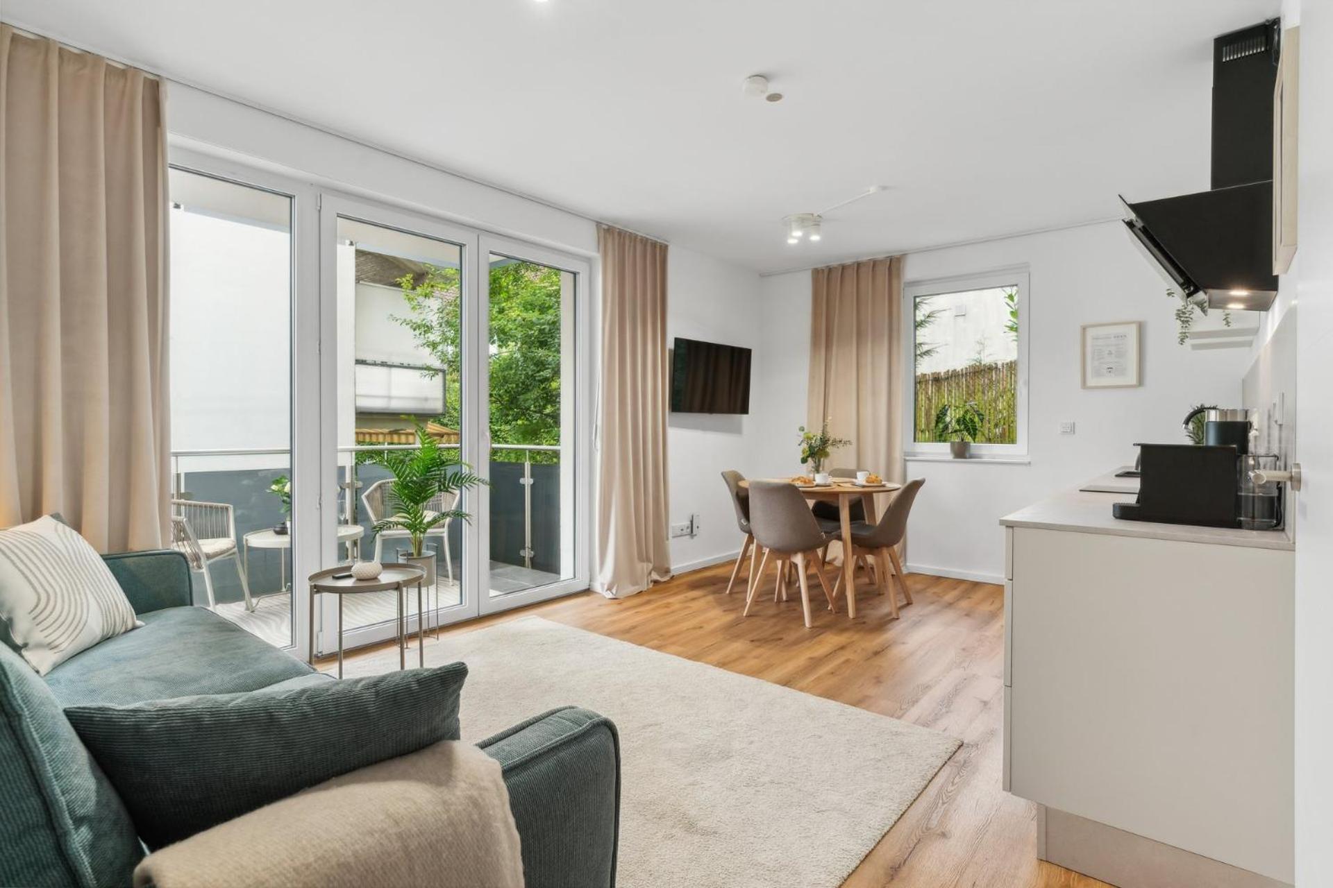 Zwei Apartments Fuer Bis Zu 8 Personen Zentral, Modern, Mit Terrasse & Balkon Bielefeld Exterior foto